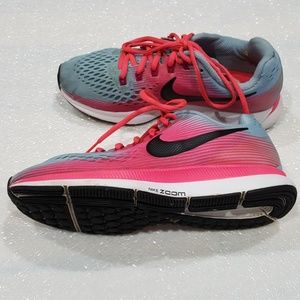Nike women's shoes size 7 Zoom Pegasus 34
